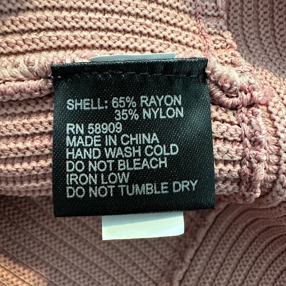 Women’s Gianni Bini Madelyn Off The Shoulders Sweater‎ pink medium ribbed top - Picture 6 of 8